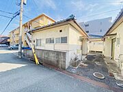 野里駅より徒歩2分 1階 築53年2ヶ月の賃貸物件