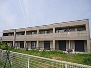 亀山駅より徒歩5分 1階 築18年8ヶ月の賃貸物件