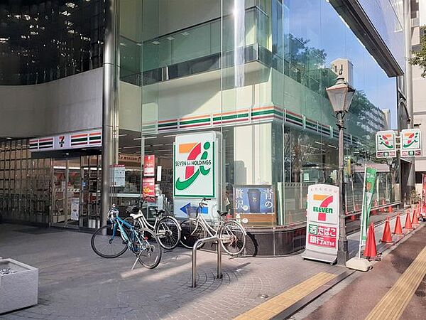 セブンイレブン高宮5丁目店 400m