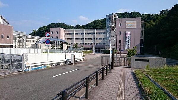 那珂川市立那珂川北中学校 那珂川北中学校 270m