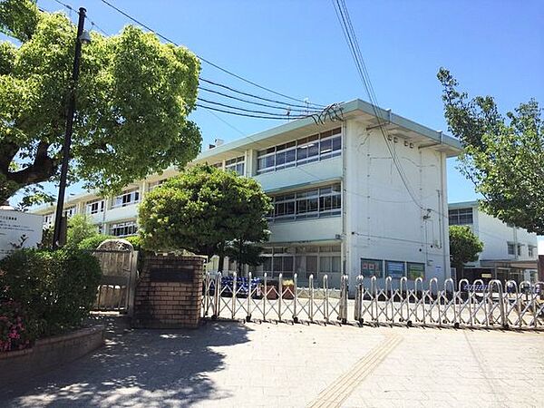 春日市立須玖小学校 須玖小学校 240m