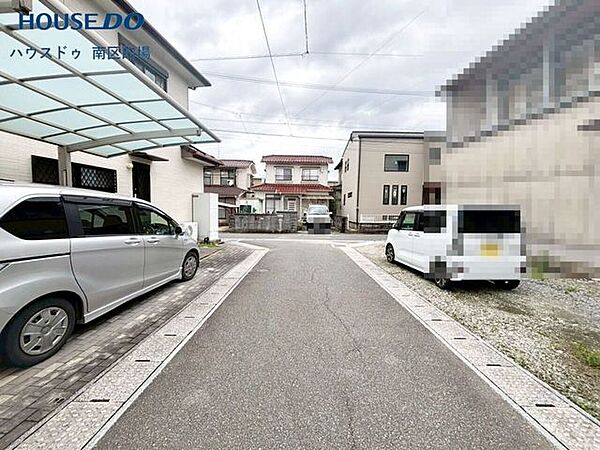 前面道路含む現地写真