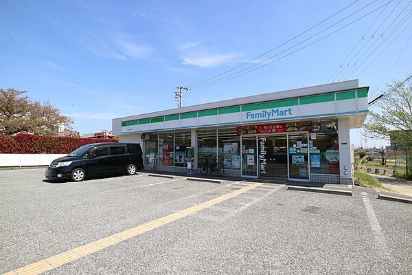 ファミリーマート 宝塚美幸町店