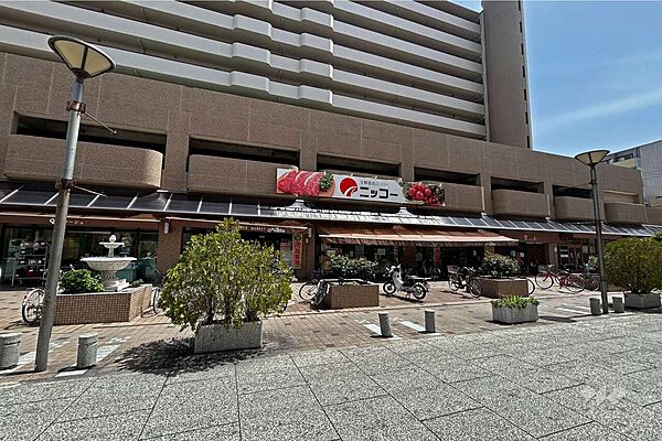 ニッコー(伊丹店)の外観