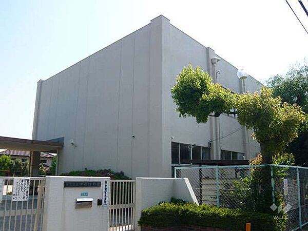 伊丹幼稚園[公立]の外観