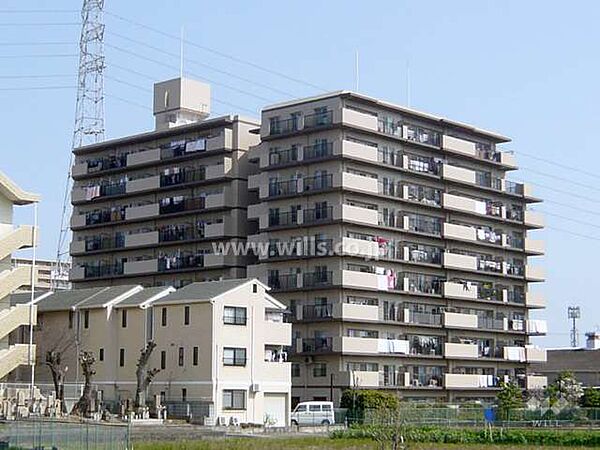 カルム西伊丹の外観（南西側から）