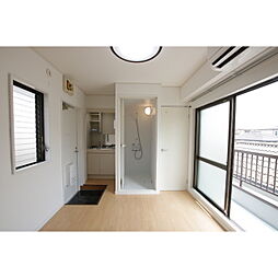 ドリームハイム 302 3階ワンルームのリビング/ダイニング