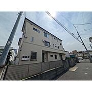 東門前駅より徒歩4分 築17年10ヶ月 3階建の賃貸物件