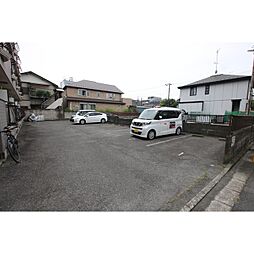 東新館駐車場