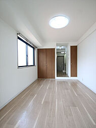 とらやビル 502号室 5階ワンルームのリビング/ダイニング