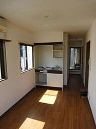 ラカサカンタール 2階1Kのリビング/ダイニング