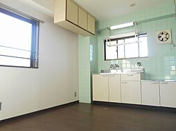 オリエント西山科 4階1DKのリビング/ダイニング