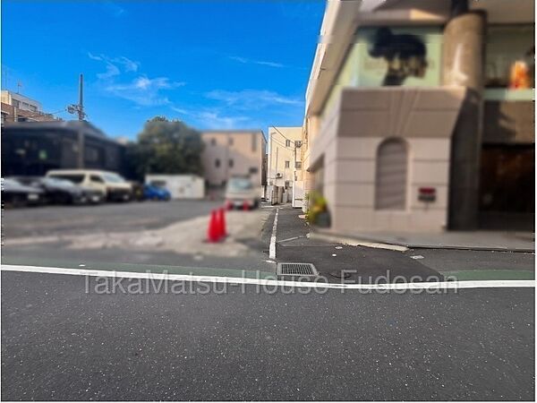 現地全景写真。約188?の敷地につき、多彩な建築プランをご検討いただけます。