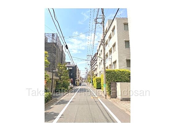 ※南東側の道路...