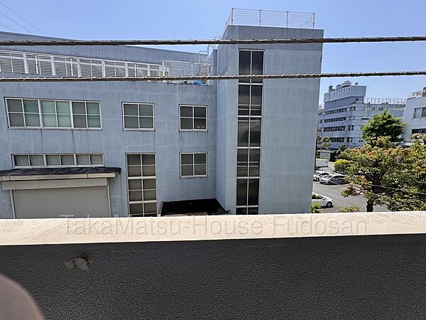 南向きバルコニー陽当たりです