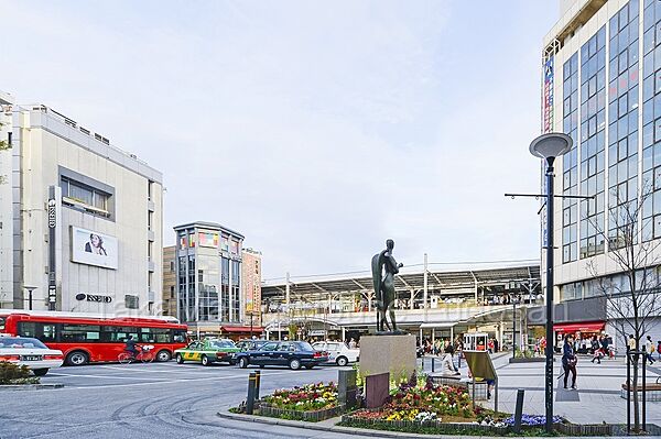 「自由が丘」駅まで約720ｍ（徒歩9分）