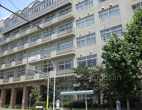 御成門小学校まで徒歩12分