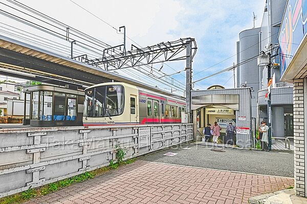 徒歩10分圏内に位置しており京王線をご利用いただけます。