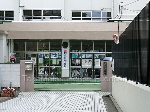 徒歩4分