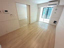 リヴァーサイド・フィオーレ　I 103 1階1LDKのリビング/ダイニング