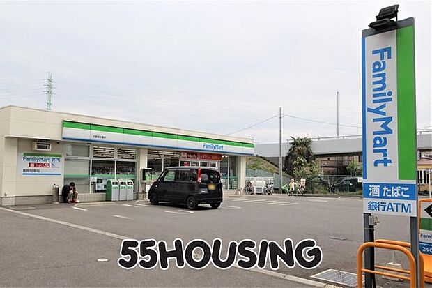 ファミリーマート久喜野久喜店 徒歩3分。 224m