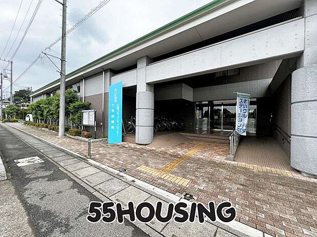 さいたま市立七里図書館 徒歩8分。 640m