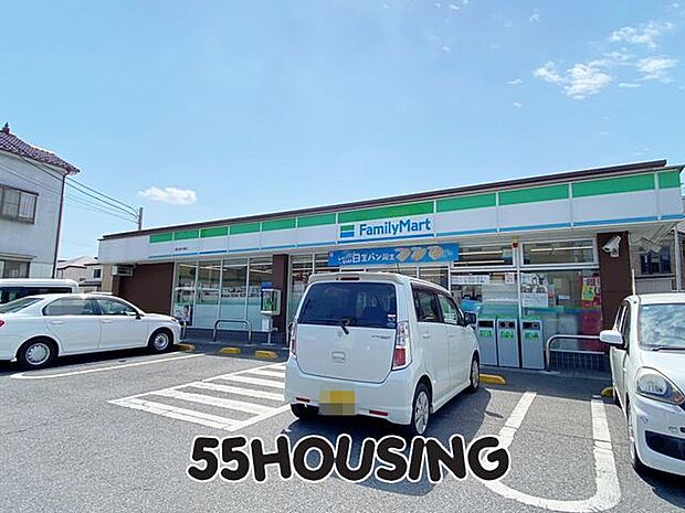 ファミリーマート春日部大場店 徒歩4分。 251m