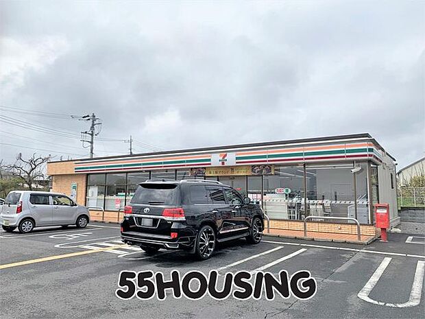 セブンイレブン伊奈小室河原店 徒歩8分。 580m