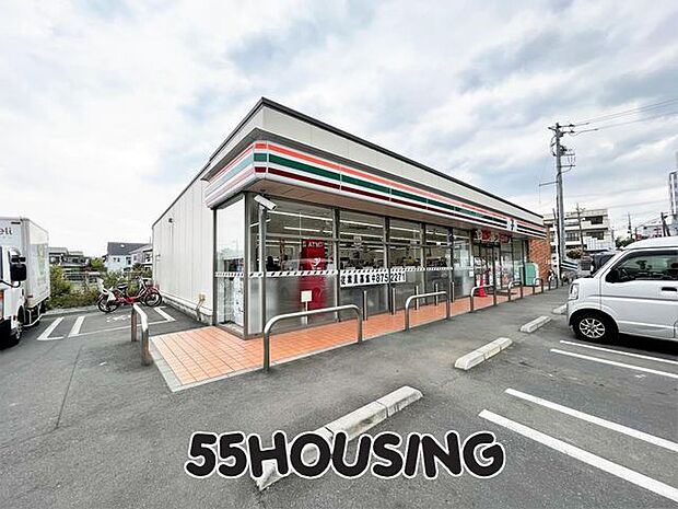 セブンイレブンさいたま三室北宿店 徒歩9分。 650m