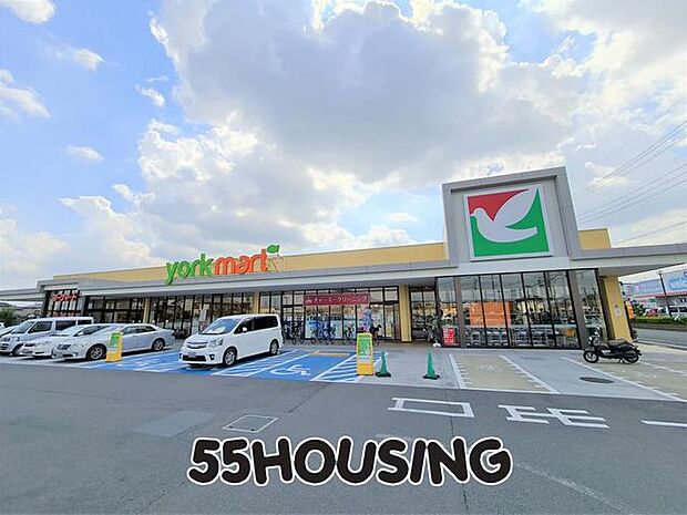 ヨークマート北本二ツ家店 徒歩10分。 750m