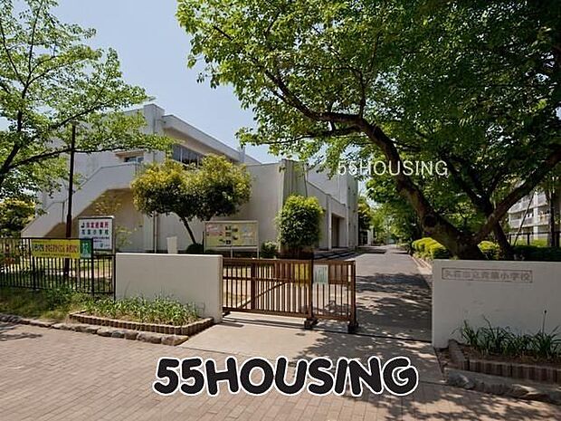 久喜市立青葉小学校 徒歩7分。 560m