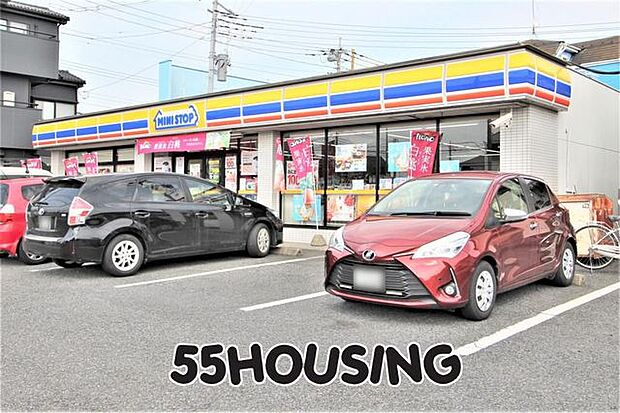 ミニストップ久喜本町店 徒歩6分。 450m