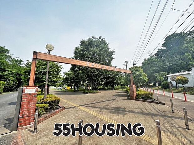 秋葉の森総合公園 徒歩22分。 1750m