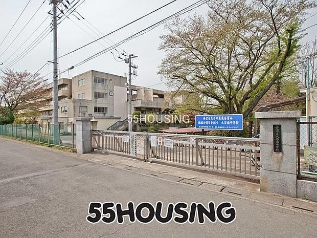 上尾市立大石南中学校 徒歩7分。 550m