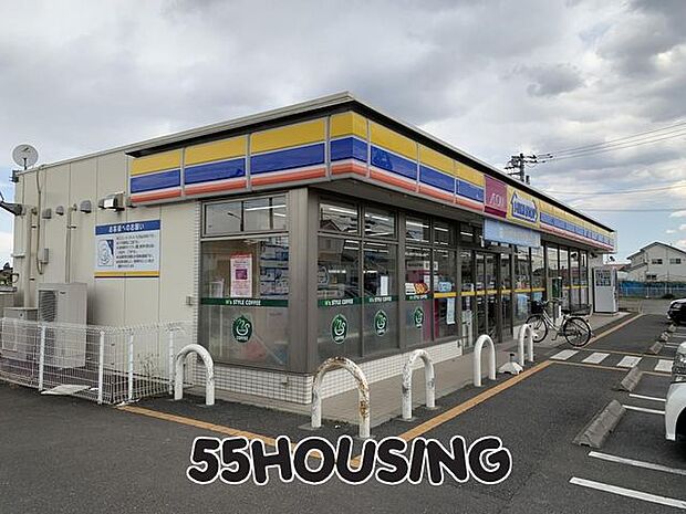 ミニストップ桶川小針領家店 徒歩6分。 470m