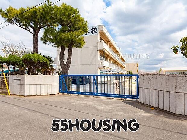 春日部市立南桜井小学校 徒歩22分。 1600m