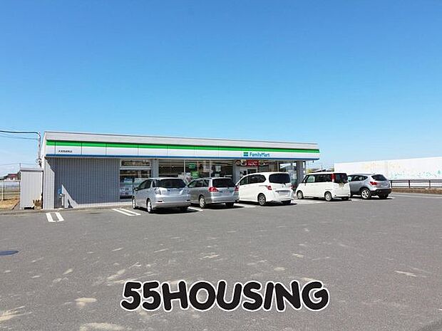 ファミリーマート大宮西遊馬店 徒歩7分。 548m