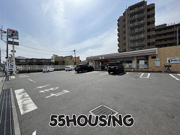 セブンイレブン大宮櫛引1丁目店 徒歩4分。 260m