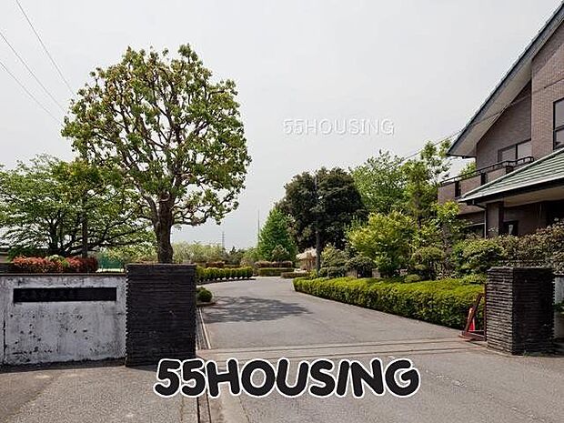 久喜市立久喜東小学校 徒歩12分。 900m