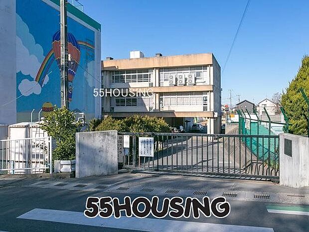 春日部市立川辺小学校 徒歩7分。 550m