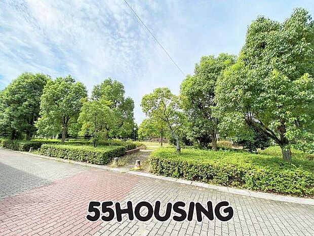 千塚南公園 徒歩17分。 1290m