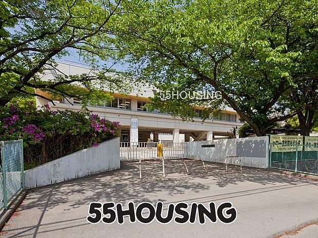 春日部市立大増中学校 徒歩8分。 640m