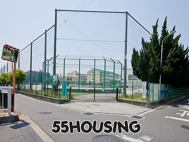 さいたま市立大谷場中学校 徒歩7分。 500m