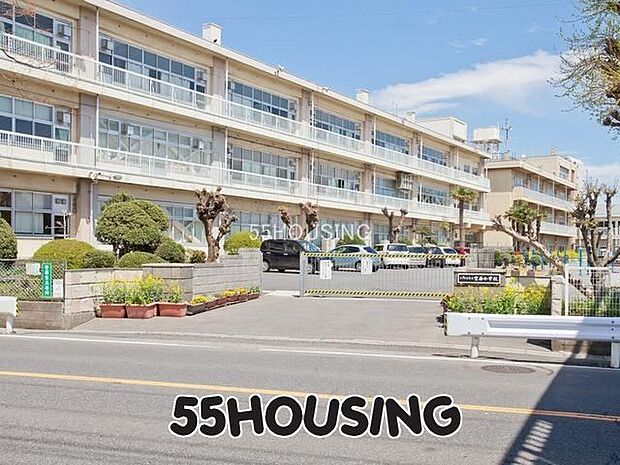 さいたま市立宮原小学校 徒歩11分。 880m