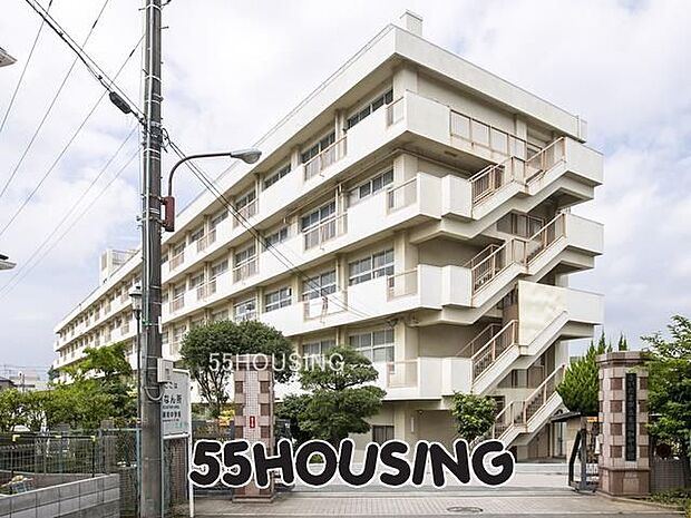 さいたま市立東浦和中学校 徒歩12分。 950m