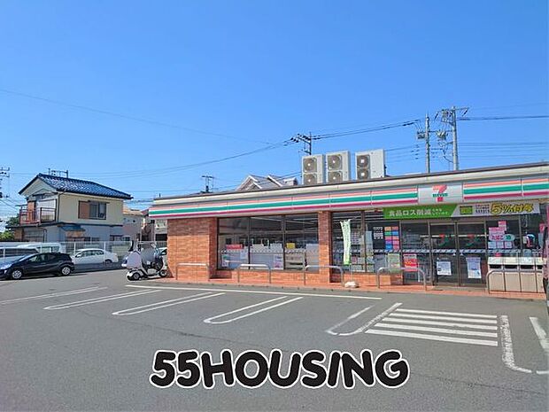 セブンイレブン岩槻府内1丁目店 徒歩11分。 857m