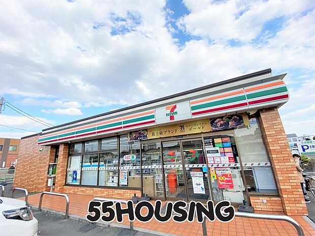 セブンイレブン上尾本町東店 徒歩4分。 256m