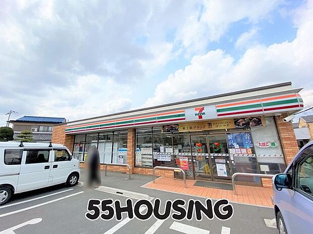 セブンイレブン上尾小泉店 徒歩3分。 220m