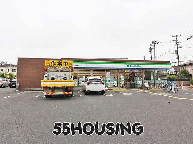 ファミリーマートさいたま神田店 徒歩5分。 340m