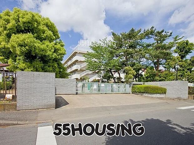 さいたま市立神田小学校 徒歩6分。 410m